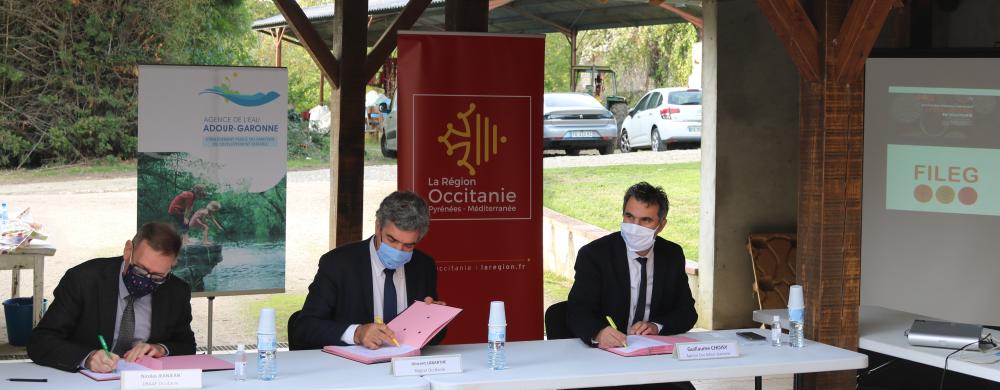 Les acteurs économiques, l’Etat, l’agence de l’eau Adour-Garonne et la Région Occitanie ont signé la charte d'engagement Fileg, filière de légumineuses à graines en Occitanie.